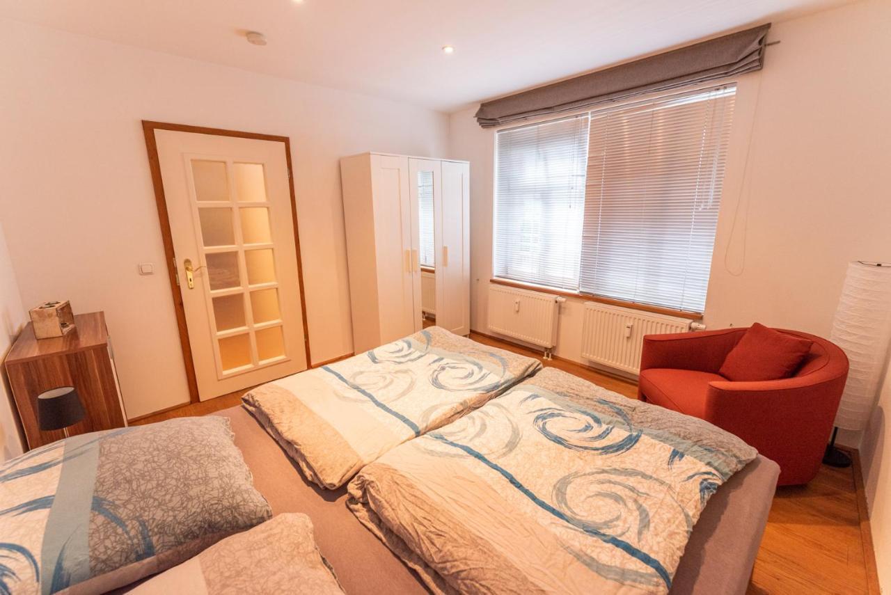 Designer Unterkunft In 15. Jahrhundert Altbau 75 M² Fuer Max. 4 Personen Apartment Eltville am Rhein Exterior foto