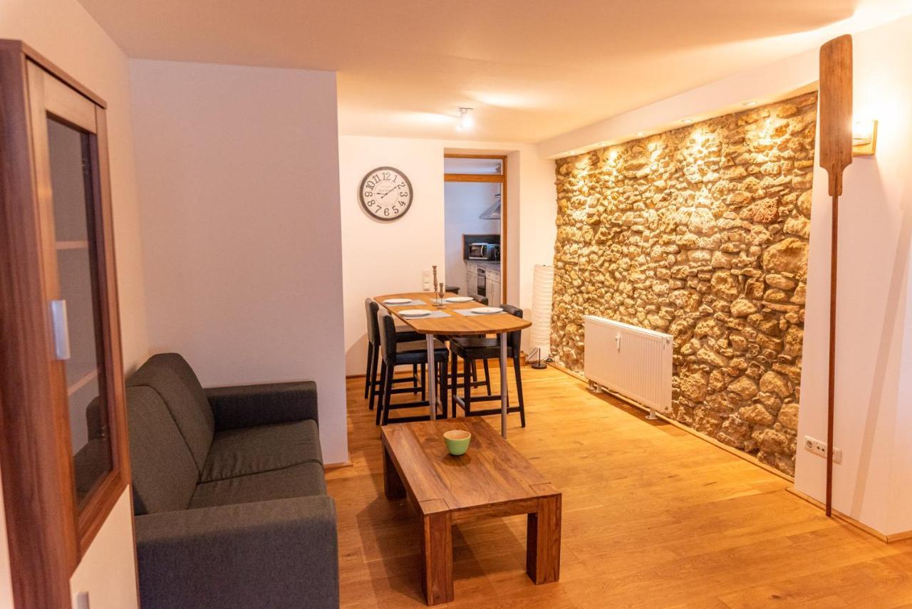 Designer Unterkunft In 15. Jahrhundert Altbau 75 M² Fuer Max. 4 Personen Apartment Eltville am Rhein Exterior foto