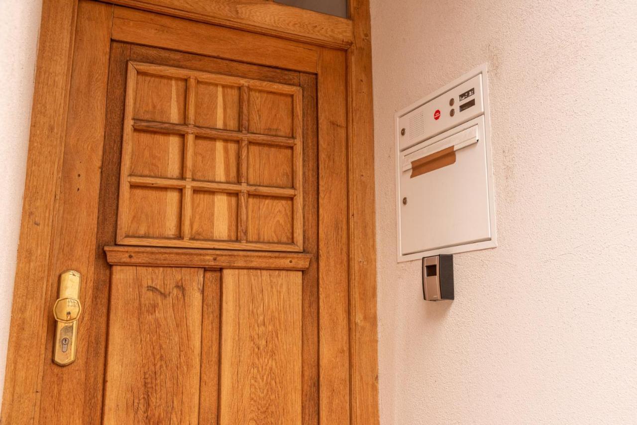 Designer Unterkunft In 15. Jahrhundert Altbau 75 M² Fuer Max. 4 Personen Apartment Eltville am Rhein Exterior foto