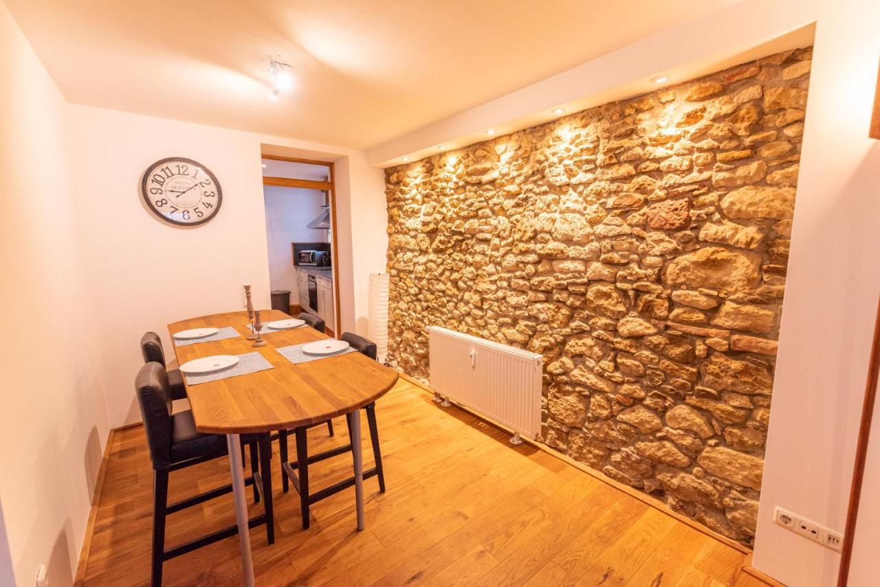 Designer Unterkunft In 15. Jahrhundert Altbau 75 M² Fuer Max. 4 Personen Apartment Eltville am Rhein Exterior foto