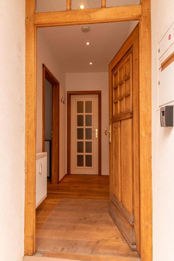 Designer Unterkunft In 15. Jahrhundert Altbau 75 M² Fuer Max. 4 Personen Apartment Eltville am Rhein Exterior foto
