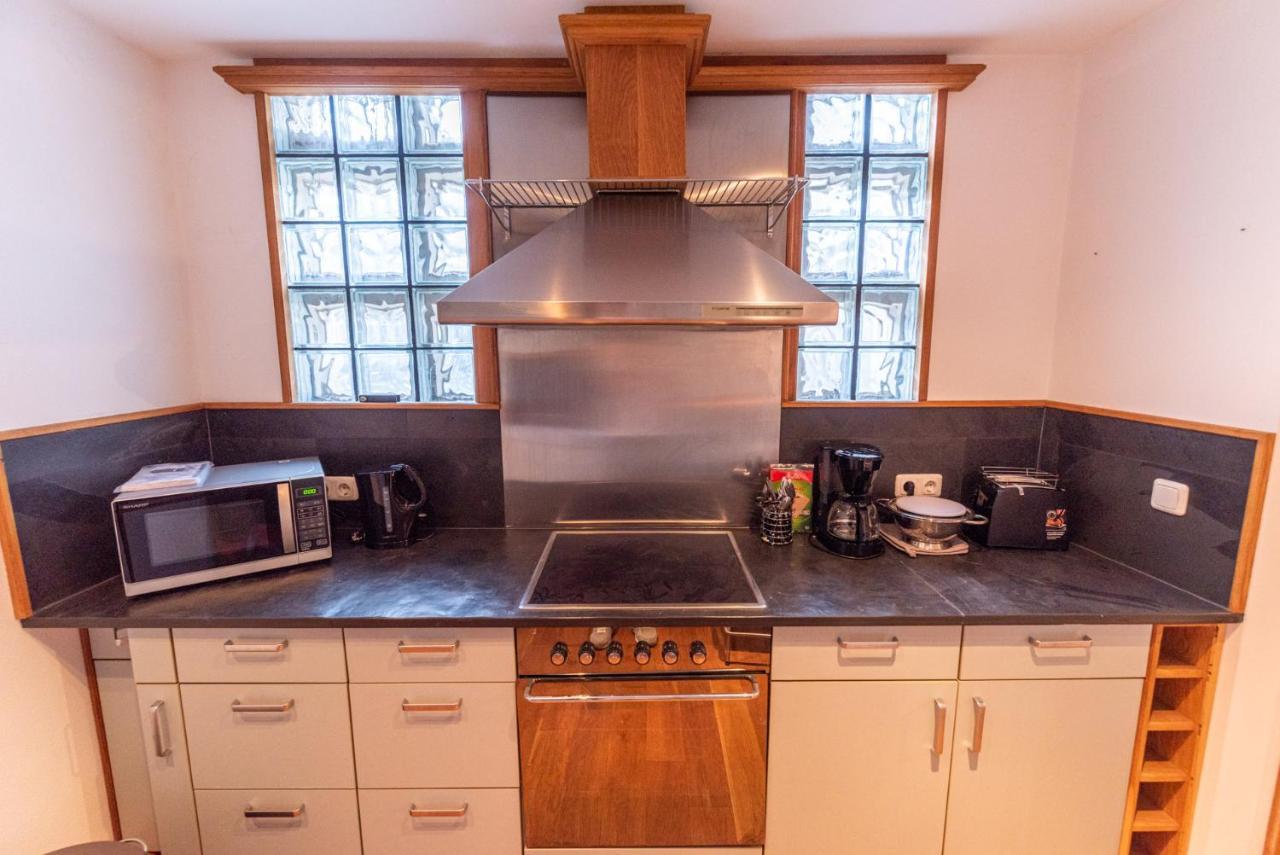 Designer Unterkunft In 15. Jahrhundert Altbau 75 M² Fuer Max. 4 Personen Apartment Eltville am Rhein Exterior foto