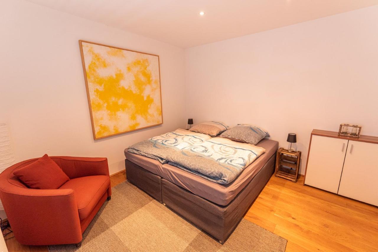 Designer Unterkunft In 15. Jahrhundert Altbau 75 M² Fuer Max. 4 Personen Apartment Eltville am Rhein Exterior foto