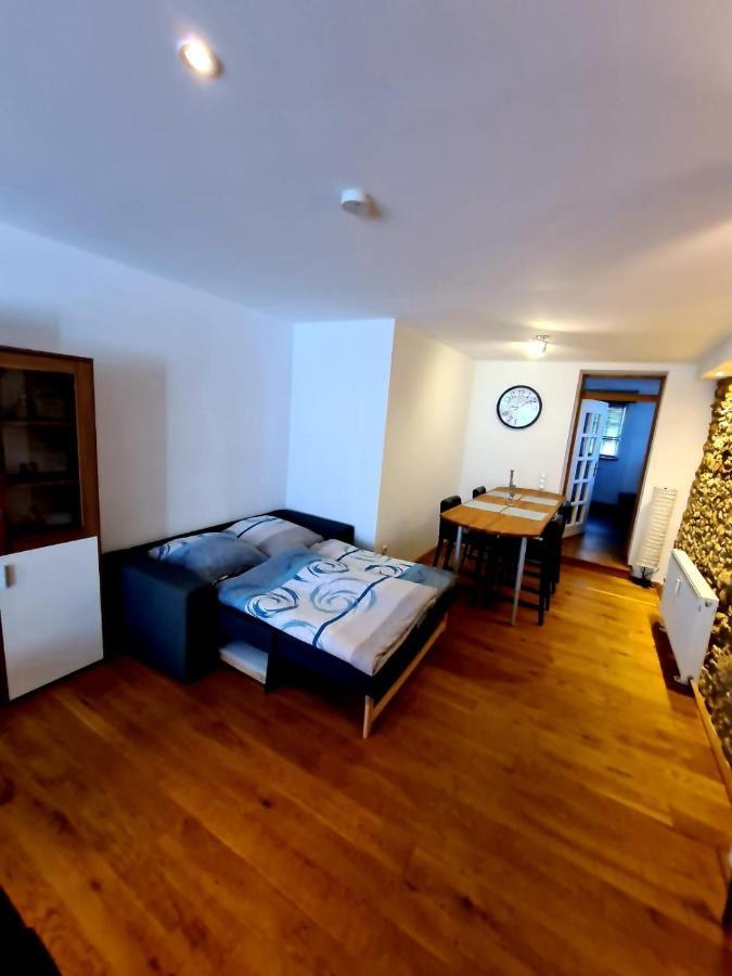 Designer Unterkunft In 15. Jahrhundert Altbau 75 M² Fuer Max. 4 Personen Apartment Eltville am Rhein Exterior foto